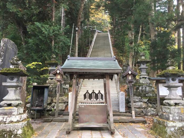 御岳神社里社本社