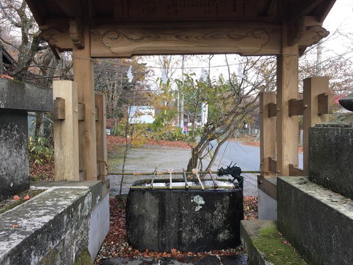 熊野皇大神社の手水舎