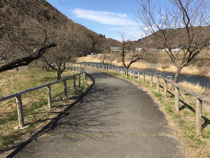 長野県辰野町にあるほたる童謡公園