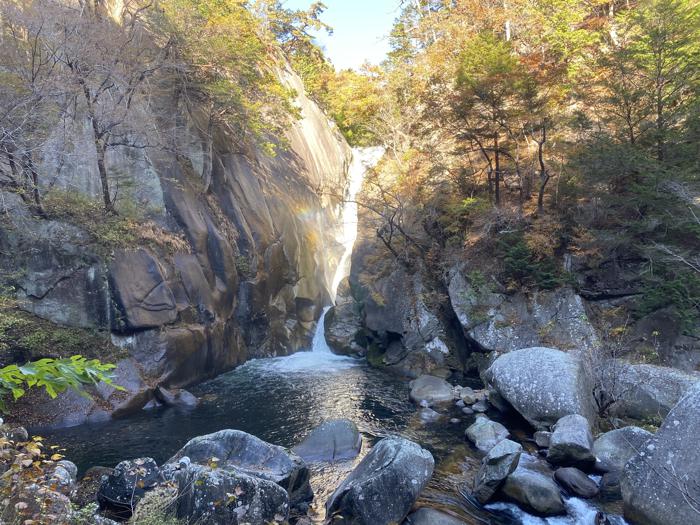 山梨県甲府市にある昇仙峡の仙娥滝